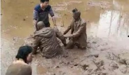 泥巴大爆料视频,揭秘视频背后的惊人真相